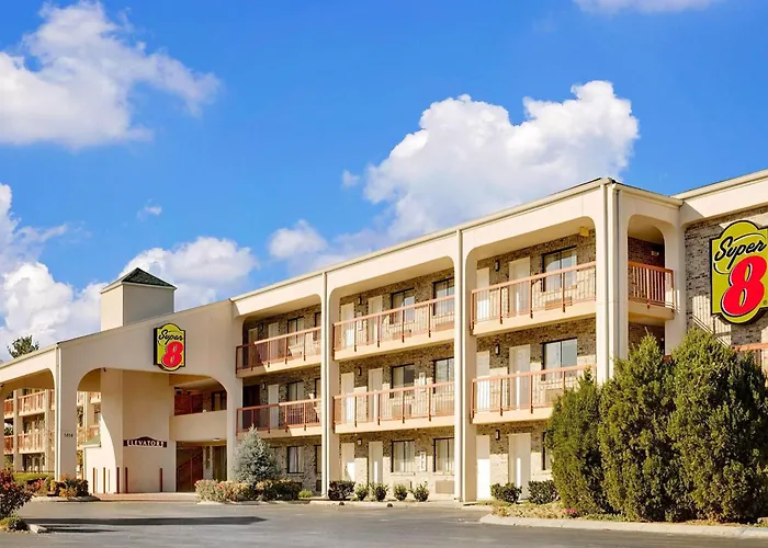 Super 8 By Wyndham Hermitage